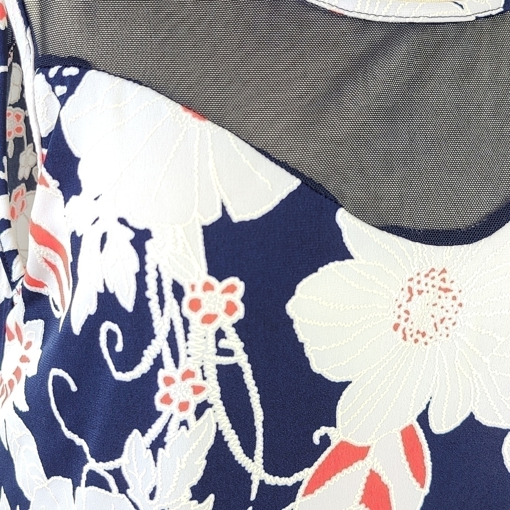 SJS Shift Dress - Picture 6 of 8